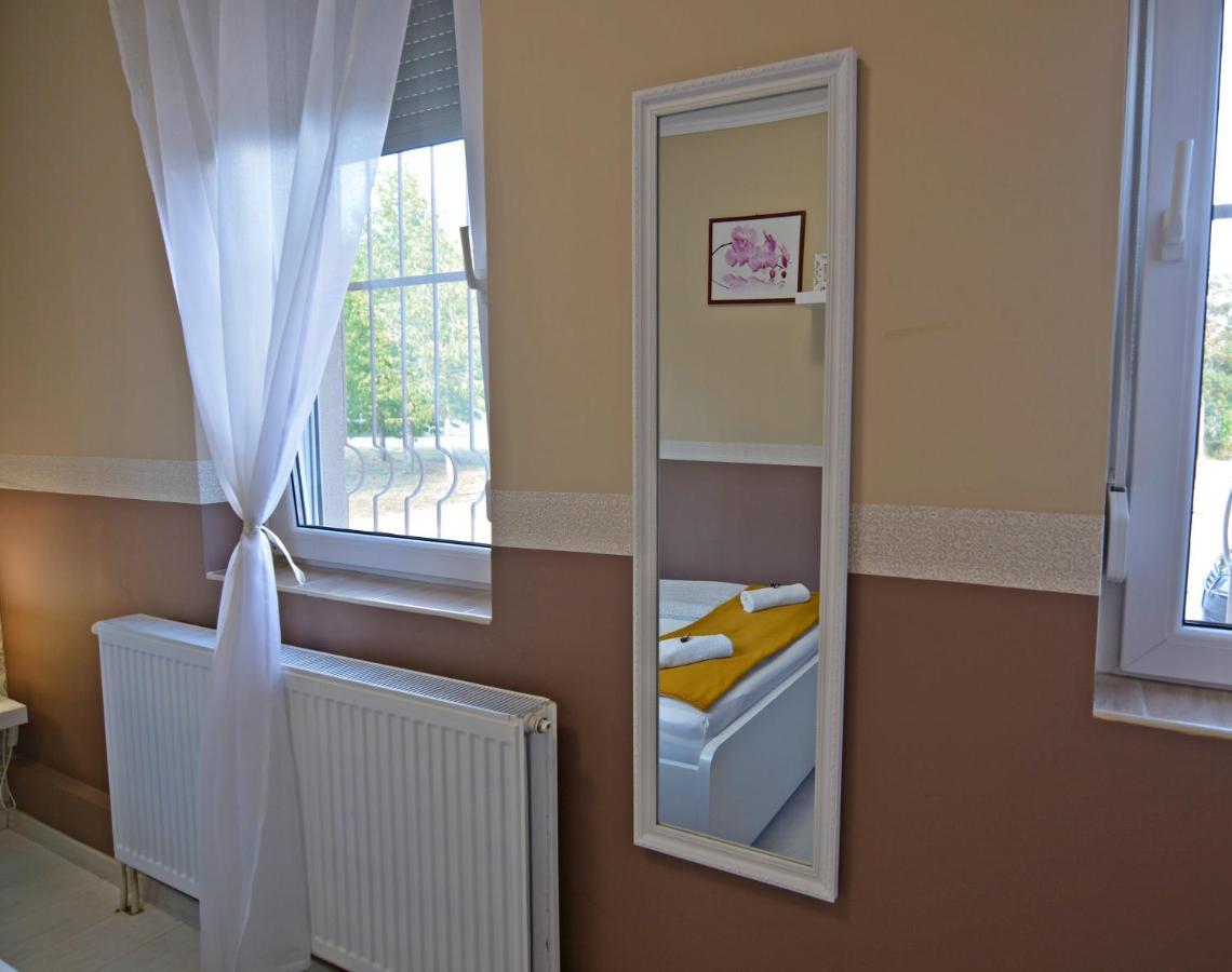 R.Gold Apartman Мако Экстерьер фото