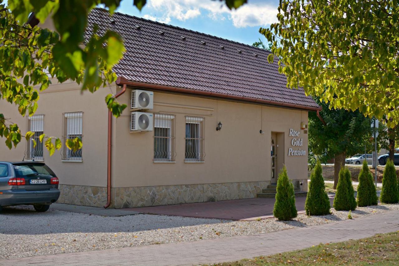 R.Gold Apartman Мако Экстерьер фото
